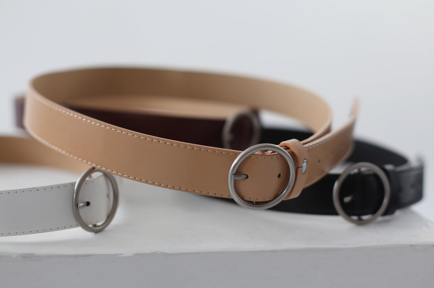 ZONI Black Circle Ring Belt